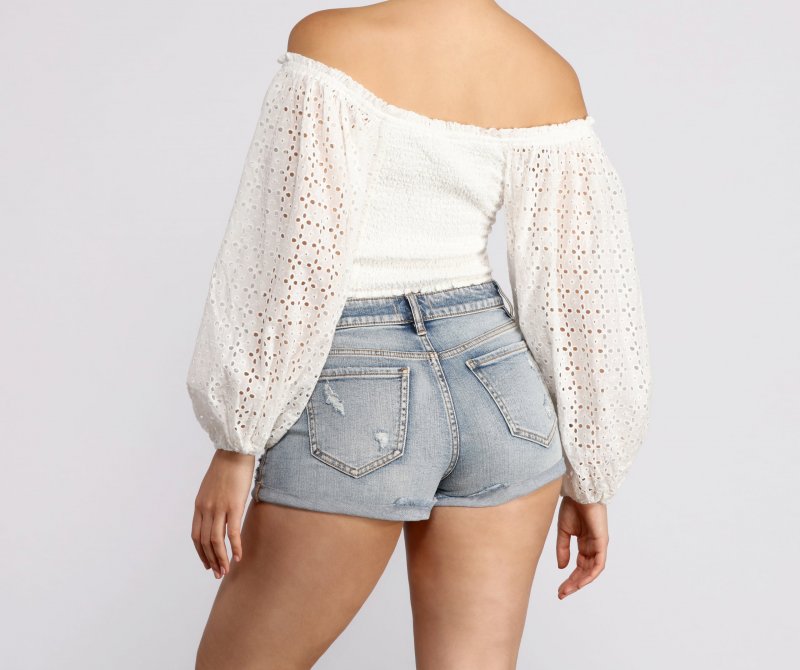 TableClothsUs Effortless Eyelet Detail Crop Top