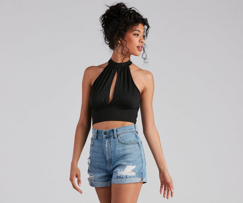 TableClothsUs Key Essential Halter Crop Top