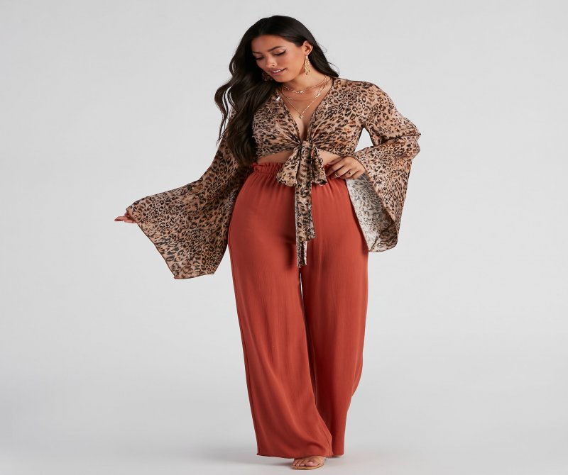 TableClothsUs Wild Shine Leopard Crop Wrap Top