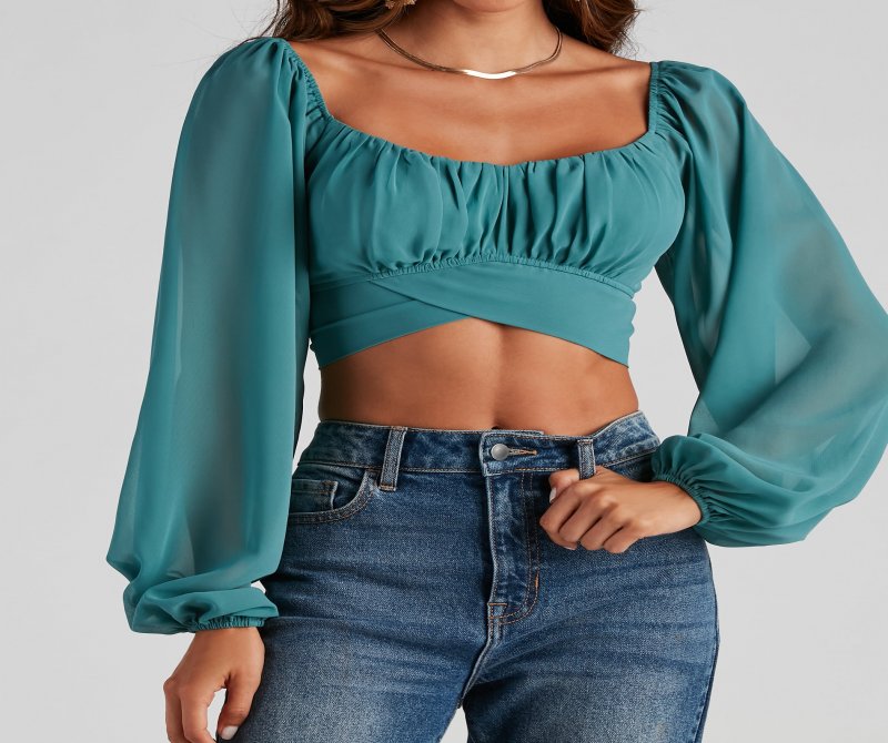 TableClothsUs Such A Daydream Chiffon Crop Top