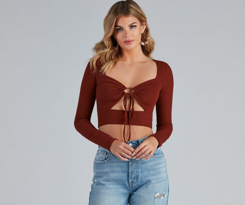 TableClothsUs Never Looked Better Ribbed Crop Top