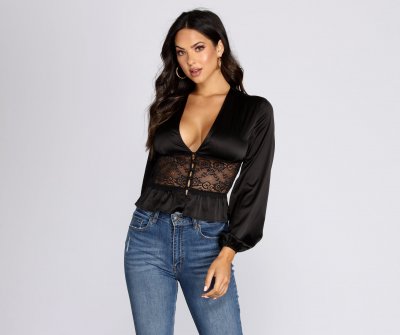 TableClothsUs Sleek Satin Lace Blouse