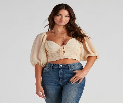 TableClothsUs Effortless And Chic Cropped Blouse