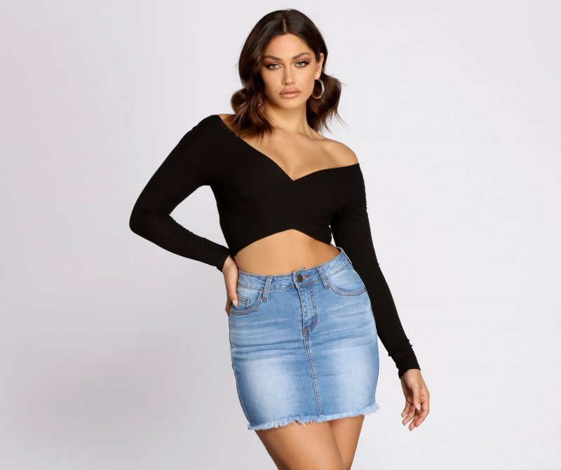 TableClothsUs Cropped Long Sleeve Ribbed Top