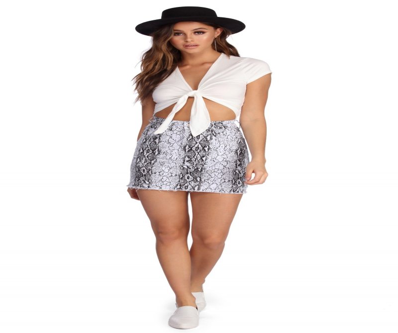 TableClothsUs Retro Fit Crop Top