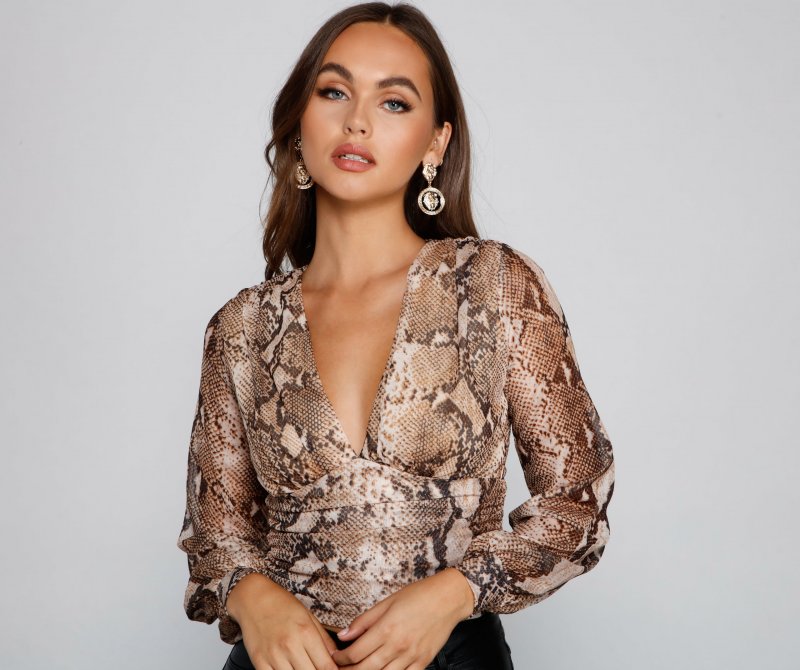 TableClothsUs Alluring And Chic Snake Print Top