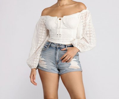 TableClothsUs Effortless Eyelet Detail Crop Top