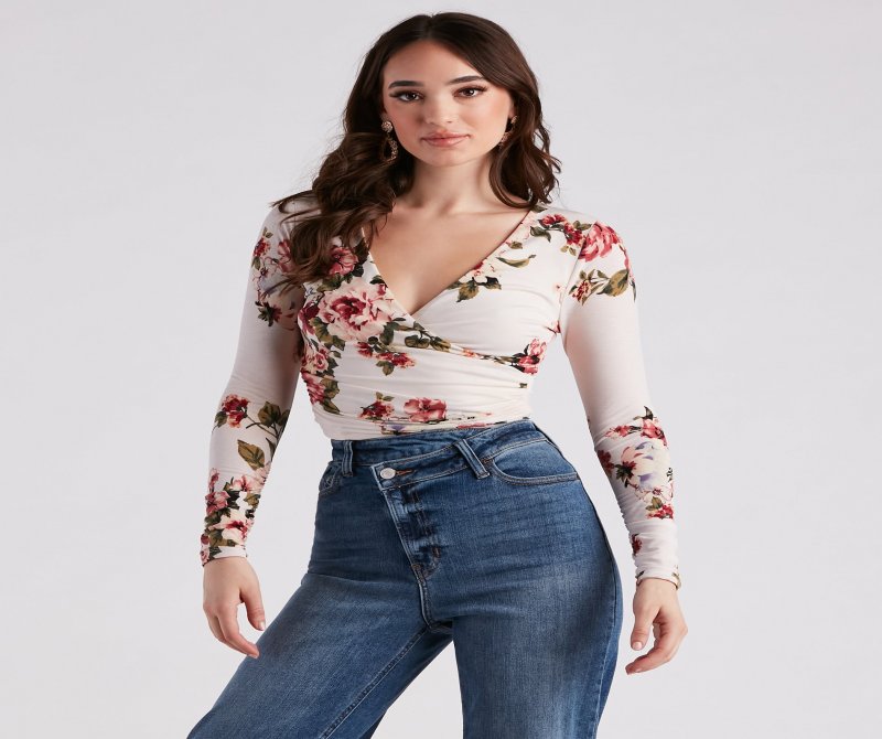 TableClothsUs In Spring Floral Surplice Crop Top