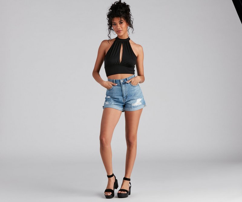 TableClothsUs Key Essential Halter Crop Top